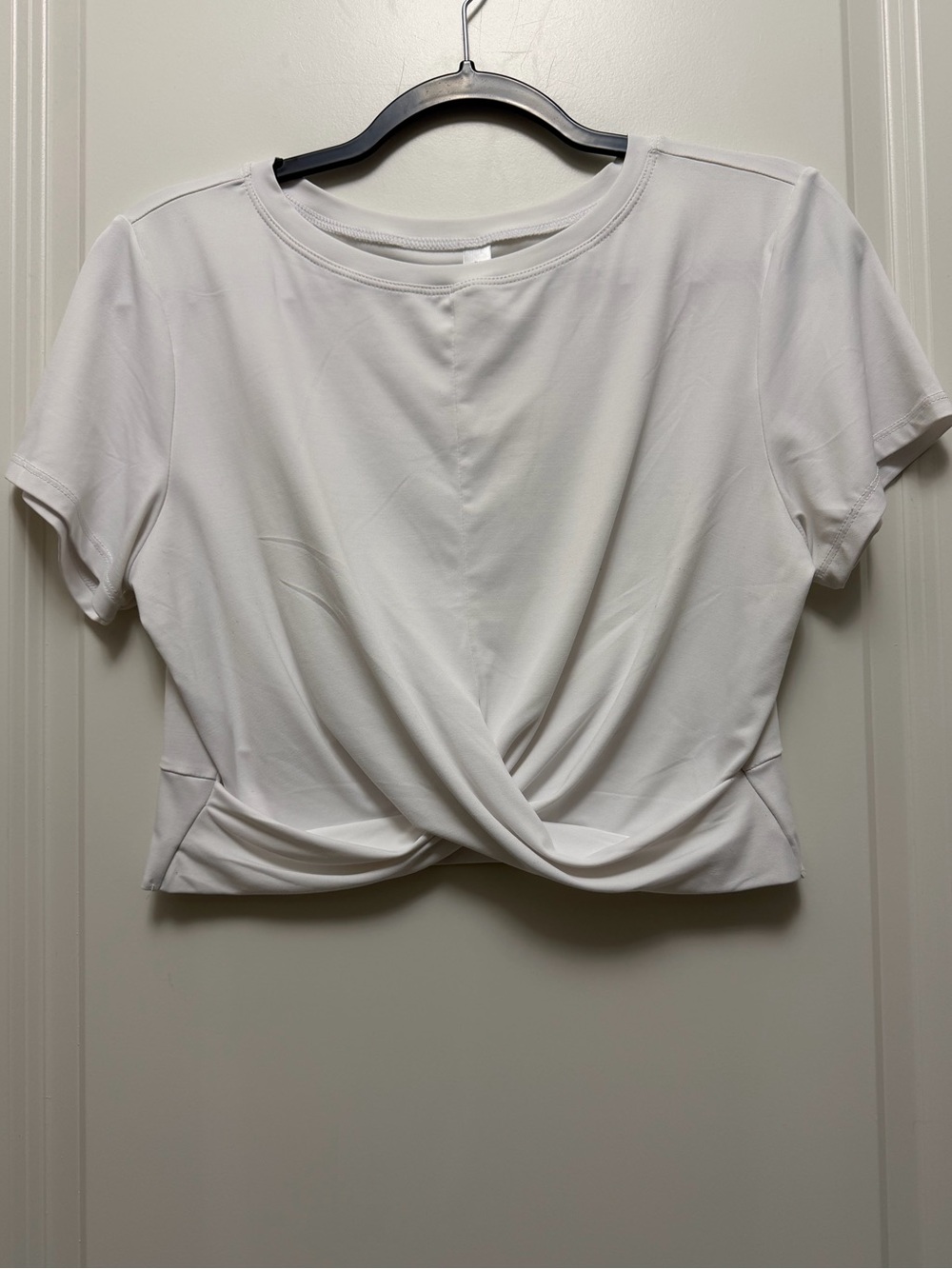 Kyodan White Twist-Front Crop Top